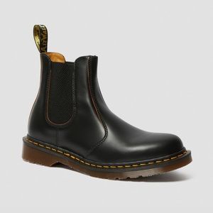 DR. MARTENS 2976 VINTAGE MADE IN ENGLAND CHELSEA BOOTS BLACK QUILON
